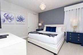 Home With Game Room, Movie Room and a Pvt Pool 405