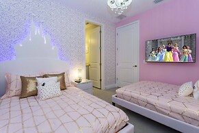 Home With Game Room, Movie Room and a Pvt Pool 405