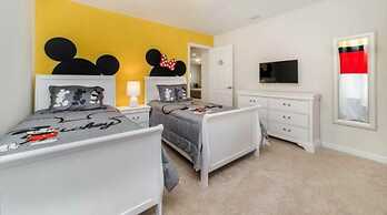 Beautiful 6 Bedroom Home With Private Pool and Game Room Ww1508