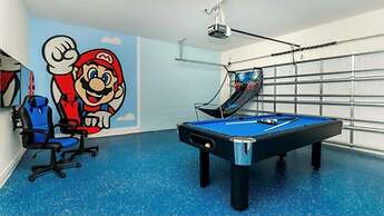 Beautiful 6 Bedroom Home With Private Pool and Game Room Ww1508