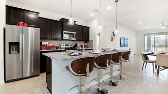 Beautiful 6 Bedroom Home With Private Pool and Game Room Ww1508