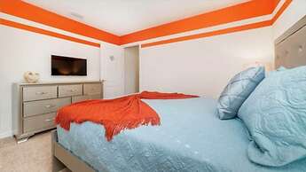 Beautiful 6 Bedroom Home With Private Pool and Game Room Ww1508