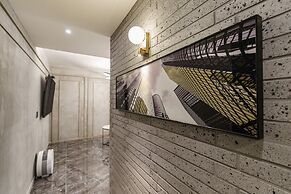 Brown-Dot Hotel Geomdan