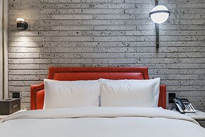 Brown-Dot Hotel Geomdan