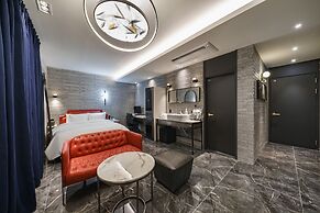 Brown-Dot Hotel Geomdan