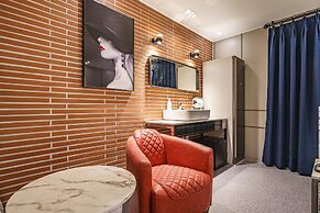 Brown-Dot Hotel Geomdan