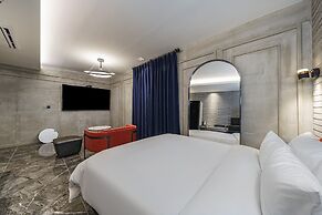 Brown-Dot Hotel Geomdan