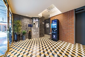 Brown-Dot Hotel Geomdan