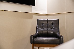 Brown-Dot Hotel Geomdan