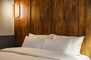 Brown-Dot Hotel Geomdan