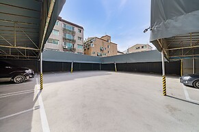 Brown-Dot Hotel Geomdan