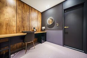 Brown-Dot Hotel Geomdan