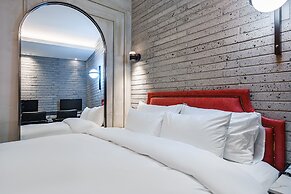 Brown-Dot Hotel Geomdan