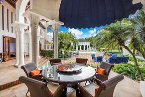 5-star villa for rent in Moroccan-style