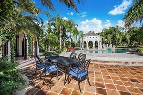 5-star villa for rent in Moroccan-style