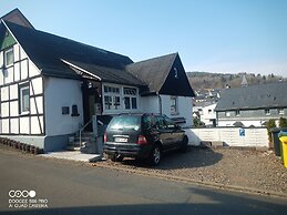 Happy Villa Holiday Apartments 1