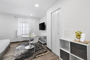 The Sunset Inn-South Miami