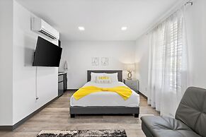 The Sunset Inn-South Miami