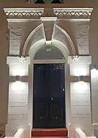 1820 Boutique Rooms and Suites