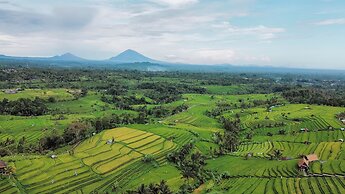 Bhuana Agung Villa & Restaurant