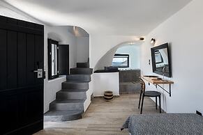 Pearl of Caldera Oia Boutique Hotel