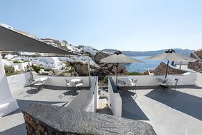 Pearl of Caldera Oia Boutique Hotel