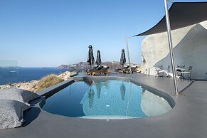 Pearl of Caldera Oia Boutique Hotel