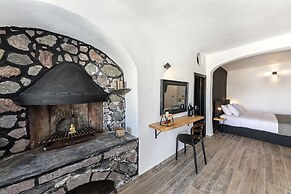 Pearl of Caldera Oia Boutique Hotel