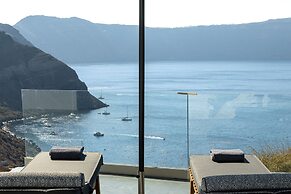 Pearl of Caldera Oia Boutique Hotel