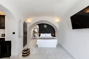 Pearl of Caldera Oia Boutique Hotel