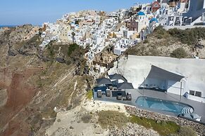 Pearl of Caldera Oia Boutique Hotel