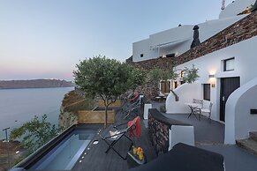 Pearl of Caldera Oia Boutique Hotel