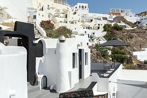 Pearl of Caldera Oia Boutique Hotel