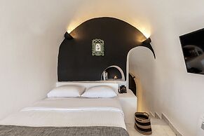 Pearl of Caldera Oia Boutique Hotel