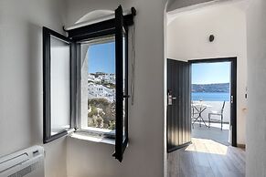 Pearl of Caldera Oia Boutique Hotel