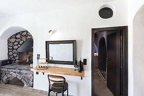 Pearl of Caldera Oia Boutique Hotel