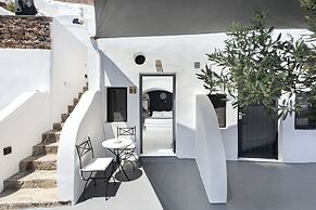 Pearl of Caldera Oia Boutique Hotel