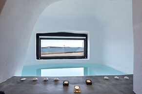 Pearl of Caldera Oia Boutique Hotel