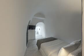 Pearl of Caldera Oia Boutique Hotel