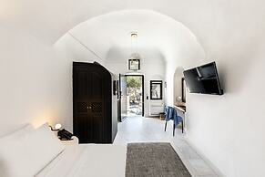 Pearl of Caldera Oia Boutique Hotel