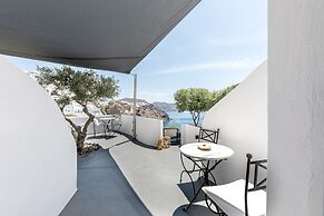 Pearl of Caldera Oia Boutique Hotel