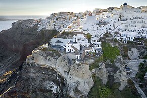 Pearl of Caldera Oia Boutique Hotel