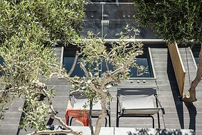 Pearl of Caldera Oia Boutique Hotel