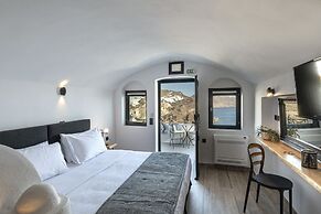Pearl of Caldera Oia Boutique Hotel