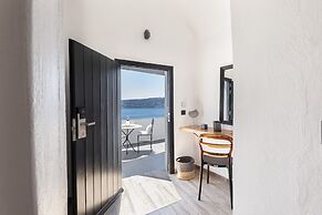 Pearl of Caldera Oia Boutique Hotel