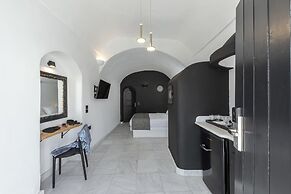 Pearl of Caldera Oia Boutique Hotel