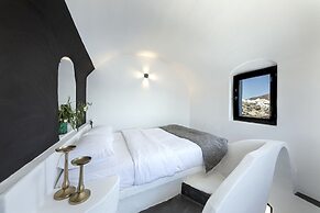 Pearl of Caldera Oia Boutique Hotel