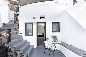 Pearl of Caldera Oia Boutique Hotel