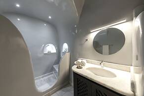 Pearl of Caldera Oia Boutique Hotel