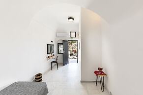 Pearl of Caldera Oia Boutique Hotel